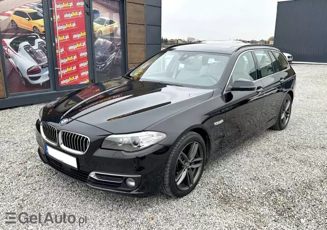 BMW Seria 5 525d xDrive Luxury Line