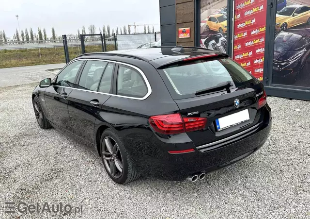 BMW Seria 5 525d xDrive Luxury Line