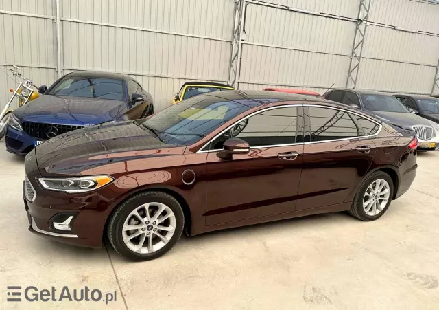 FORD Mondeo 2.0 Hybrid Titanium