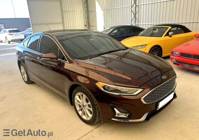 FORD Mondeo 2.0 Hybrid Titanium