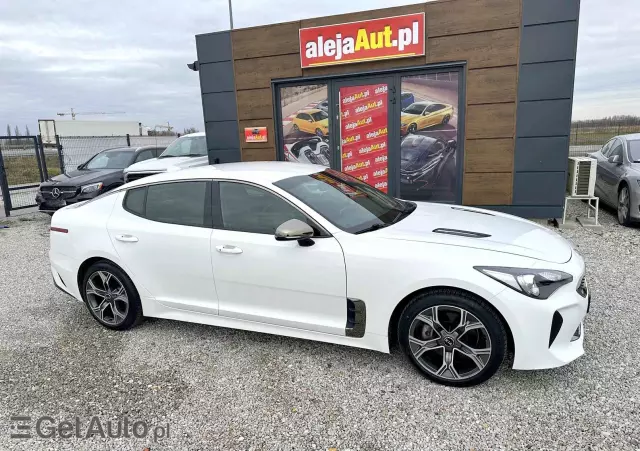 KIA Stinger 2.0 T-GDI GT Line