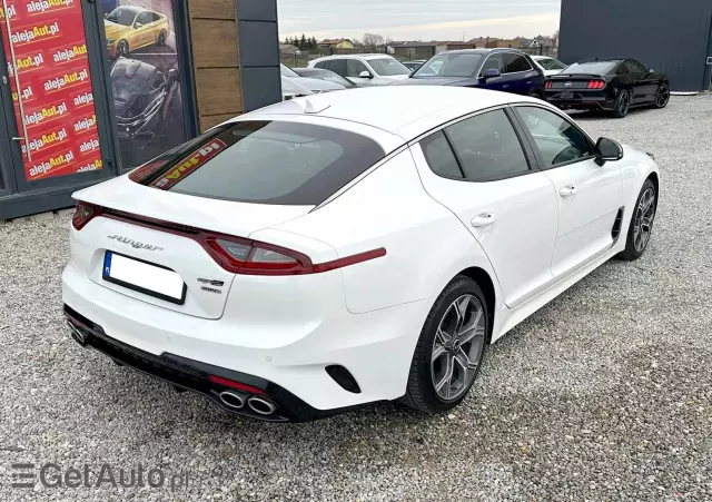 KIA Stinger 2.0 T-GDI GT Line