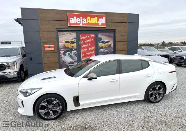 KIA Stinger 2.0 T-GDI GT Line