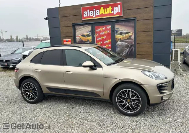 PORSCHE Macan PDK