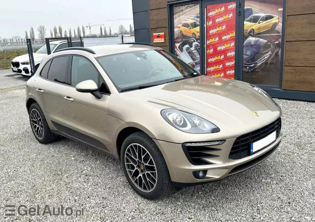 PORSCHE Macan PDK