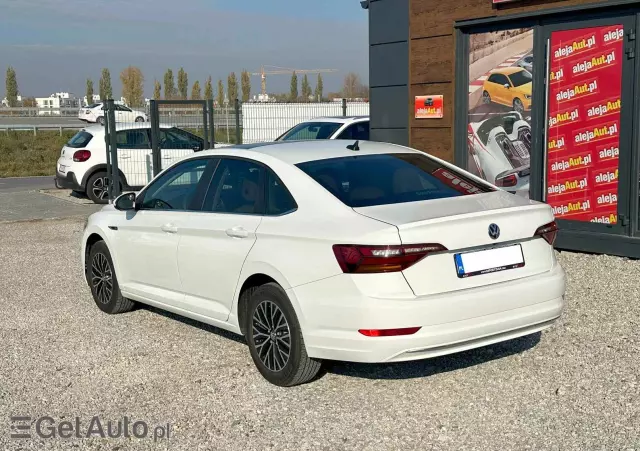 VOLKSWAGEN Jetta 1.4 TSI BMT Highline DSG