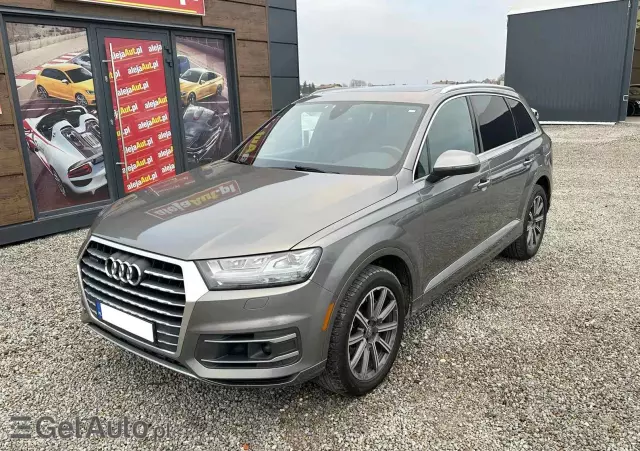 AUDI Q7 3.0 TFSI Quattro Tiptronic