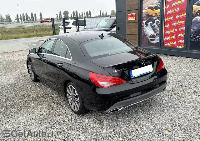 MERCEDES-BENZ CLA 250 7G-DCT