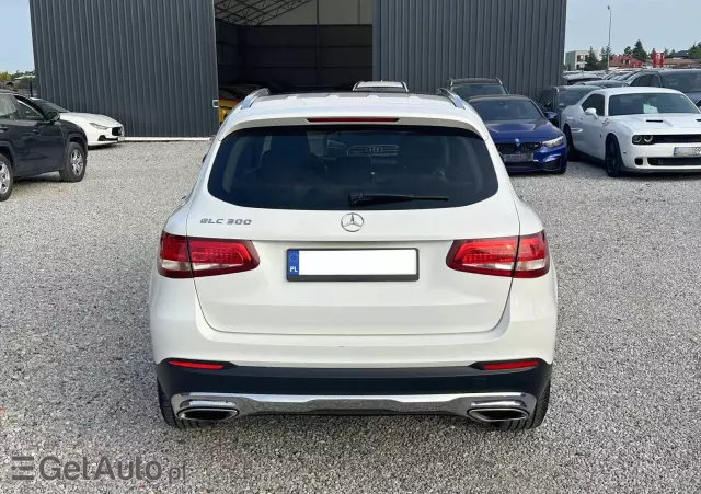 MERCEDES-BENZ GLC 300 4Matic 9G-TRONIC