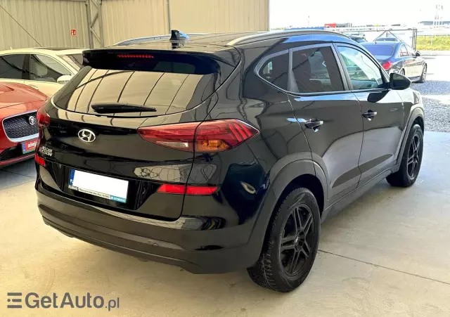 HYUNDAI Tucson 