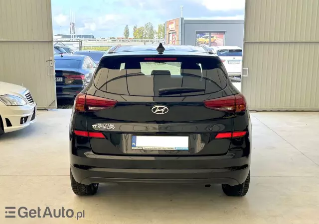 HYUNDAI Tucson 