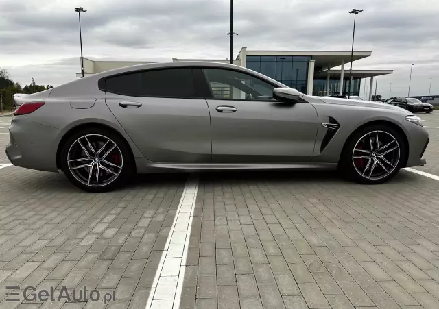 BMW M8 Standard