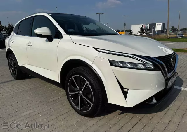 NISSAN Qashqai 1.3 DIG-T N-Connecta DCT