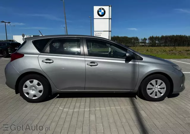 TOYOTA Auris 1.4 D-4D Active