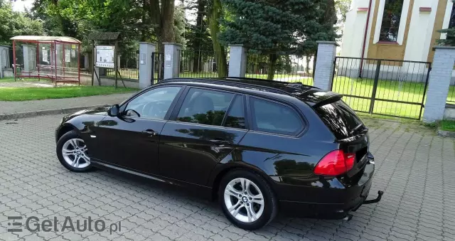 BMW Seria 3 318d Touring