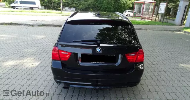 BMW Seria 3 318d Touring