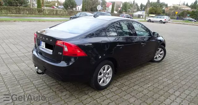 VOLVO S60 D2 Momentum