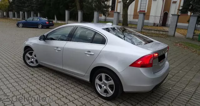 VOLVO S60 D2 Kinetic