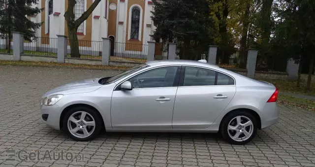 VOLVO S60 D2 Kinetic