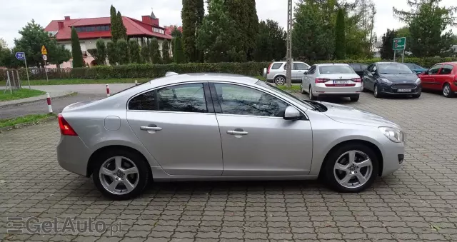 VOLVO S60 D2 Kinetic