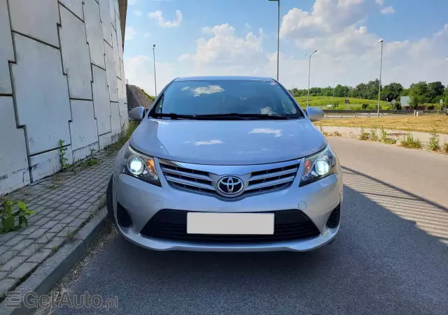 TOYOTA Avensis 