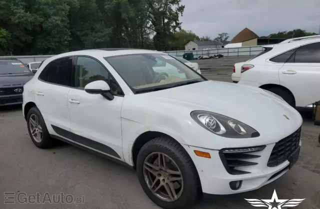 PORSCHE Macan 