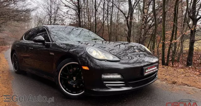 PORSCHE Panamera Turbo PDK