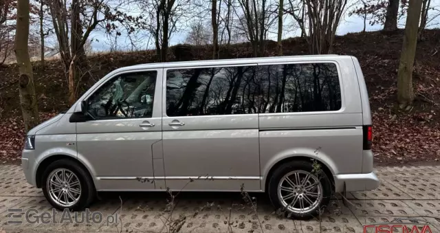 VOLKSWAGEN Multivan 