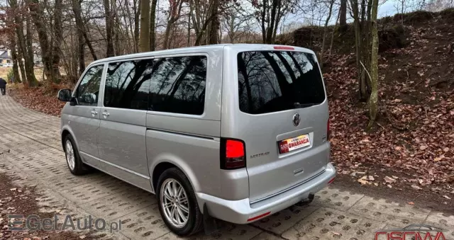 VOLKSWAGEN Multivan 