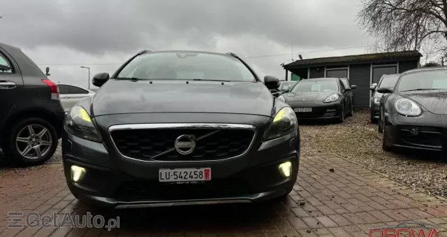 VOLVO V40 Cross Country 