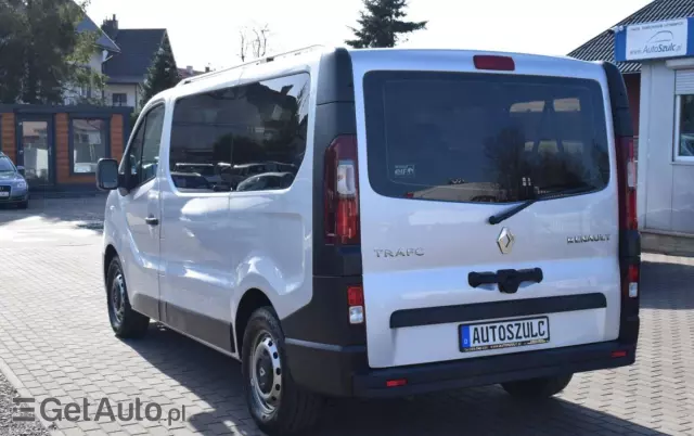 RENAULT Trafic 