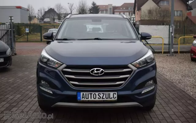 HYUNDAI Tucson 