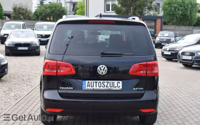 VOLKSWAGEN Touran 