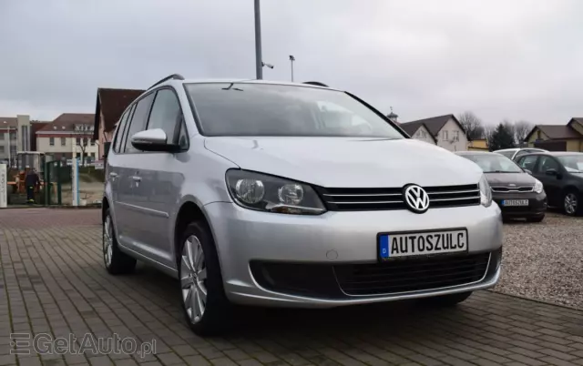 VOLKSWAGEN Touran 