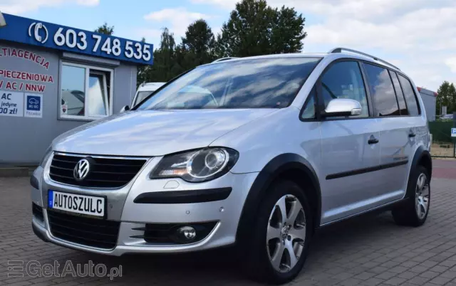 VOLKSWAGEN Touran 