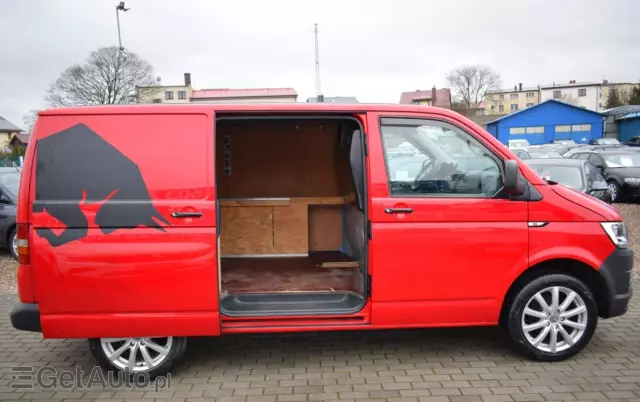 VOLKSWAGEN T5 