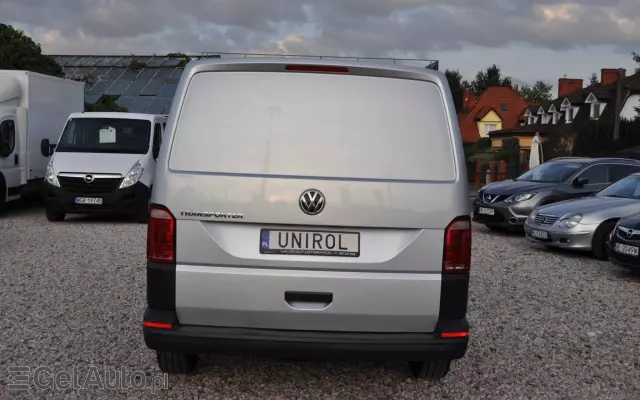 VOLKSWAGEN Transporter 