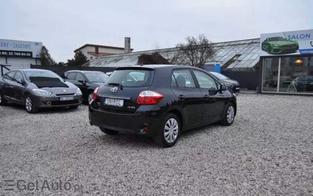 TOYOTA Auris 1.6 Edition