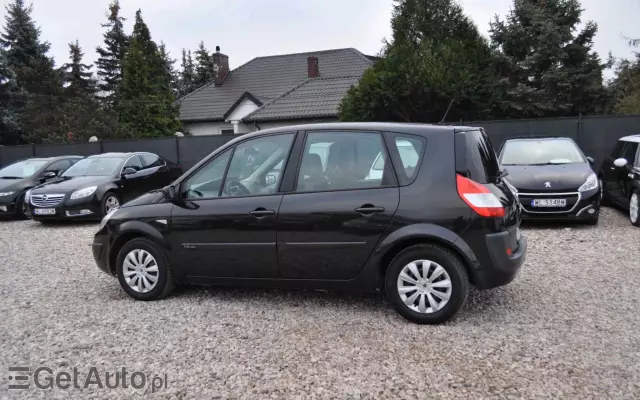 RENAULT Scenic 1.6 16V 110 Authentique