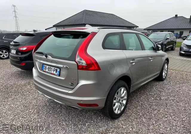 VOLVO XC 60 2.4D AWD Summum