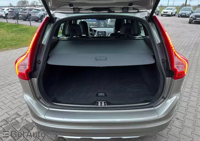 VOLVO XC 60 2.4D AWD Summum