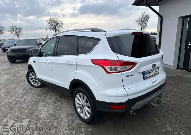 FORD Kuga 2.0 TDCi 2x4 Titanium