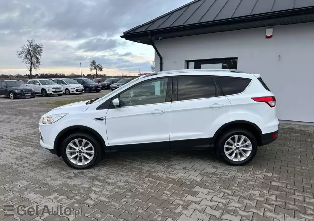 FORD Kuga 2.0 TDCi 2x4 Titanium