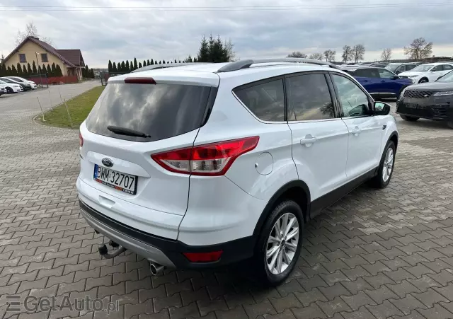 FORD Kuga 2.0 TDCi 2x4 Titanium