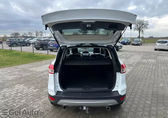 FORD Kuga 2.0 TDCi 2x4 Titanium