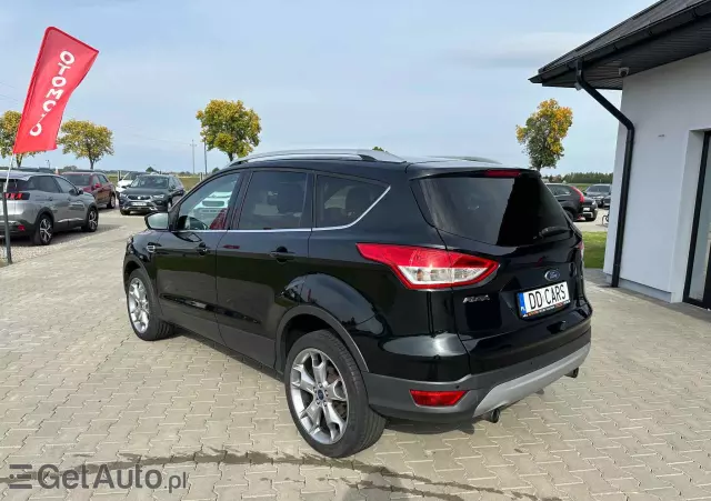 FORD Kuga 1.5 EcoBoost 2x4 Titanium