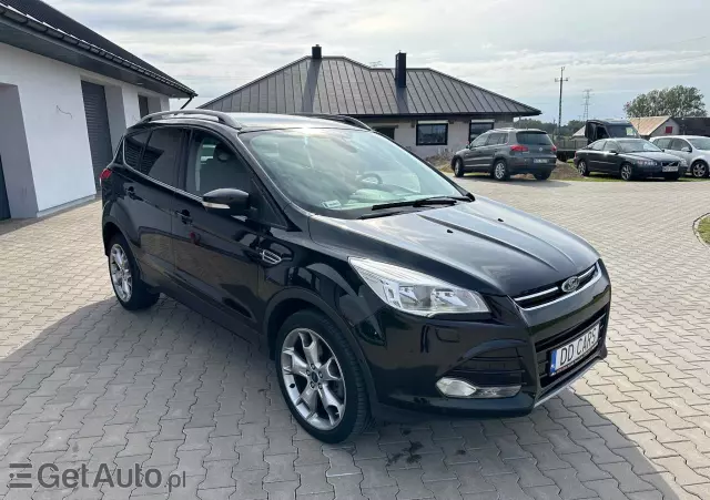 FORD Kuga 1.5 EcoBoost 2x4 Titanium