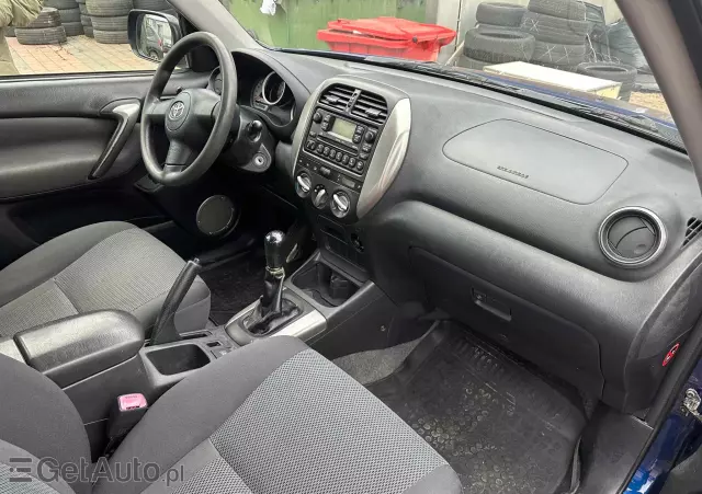 TOYOTA RAV4 1.8 VVT-i Luna 2WD