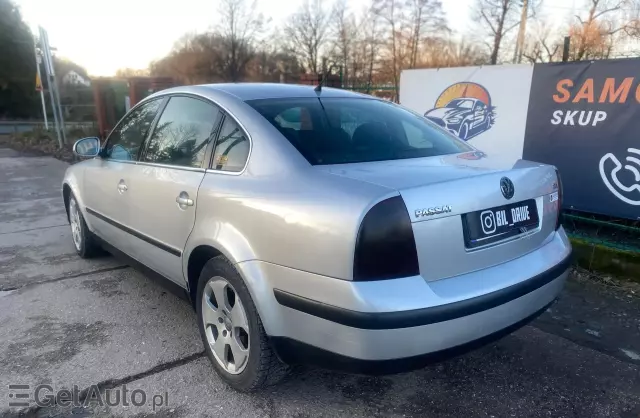 VOLKSWAGEN Passat 1.9 TDI (101 KM)