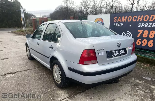 VOLKSWAGEN Bora 1.6 FSI (110 KM)